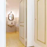 Historical Dwelling In Palazzo Terzi Villa *