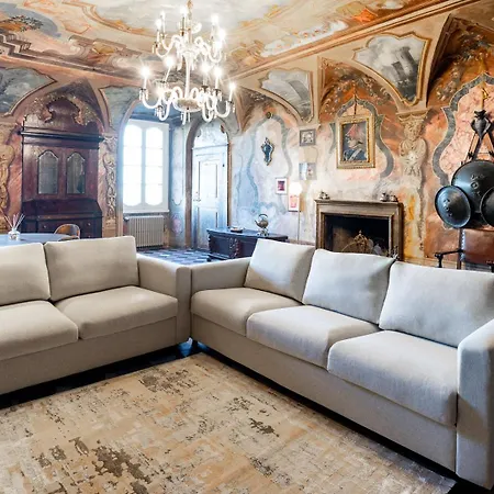 Villa Historical Dwelling In Palazzo Terzi *