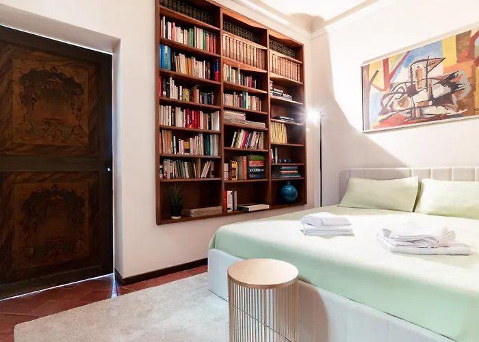 Historical Dwelling In Palazzo Terzi *