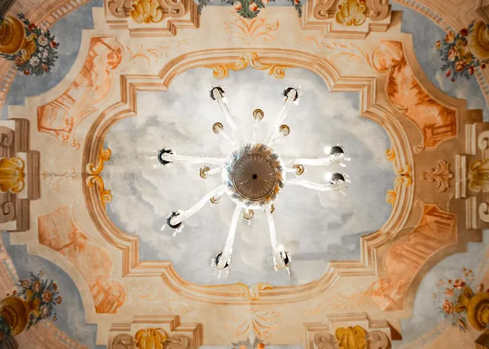 Historical Dwelling In Palazzo Terzi *