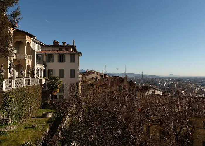 Historical Dwelling In Palazzo Terzi *