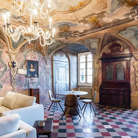 Historical Dwelling In Palazzo Terzi *