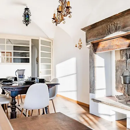 Historical Dwelling In Palazzo Terzi Бергамо